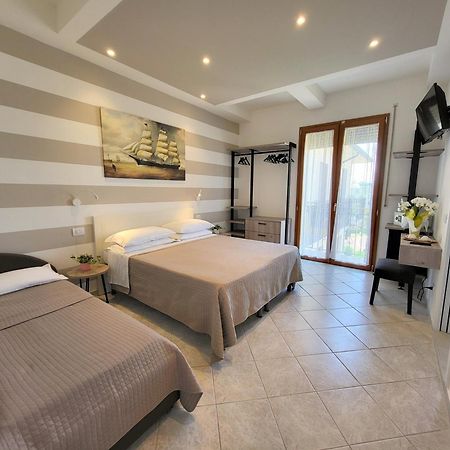 Hotel Villa Fulgida 卡托利卡 外观 照片