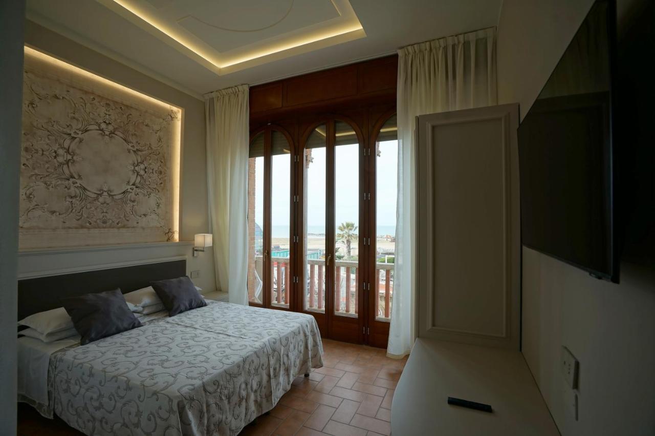 Hotel Villa Fulgida 卡托利卡 外观 照片