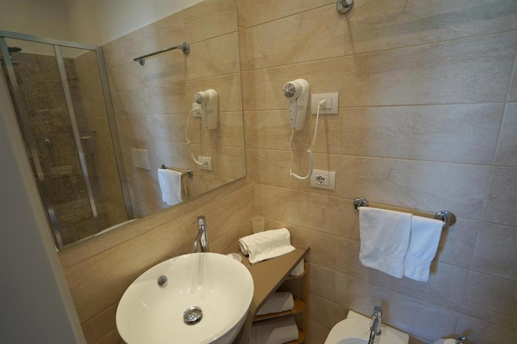 Hotel Villa Fulgida 卡托利卡 外观 照片